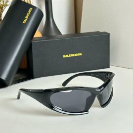 Picture of Balenciga Sunglasses _SKUfw55406371fw